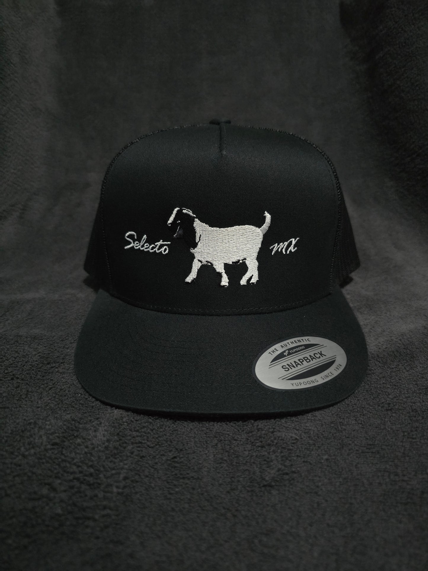 "El Chivo Selecto" Flat Brim Trucker Hat